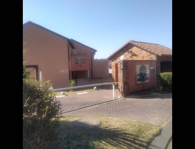 2 BEDROOM DUPLEX FOR SALE IN MONDEOR